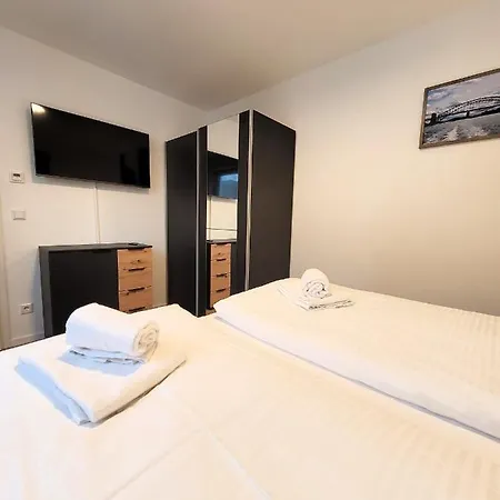 Apartment 21129 *